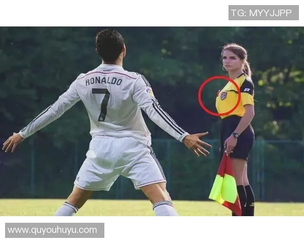 足球明星搞笑瞬间大盘点让你捧腹大笑的精彩时刻合集